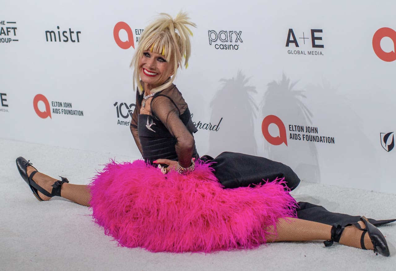 Designer Betsey Johnson takes $7 million SoCal home off the market — Shanghai Business news