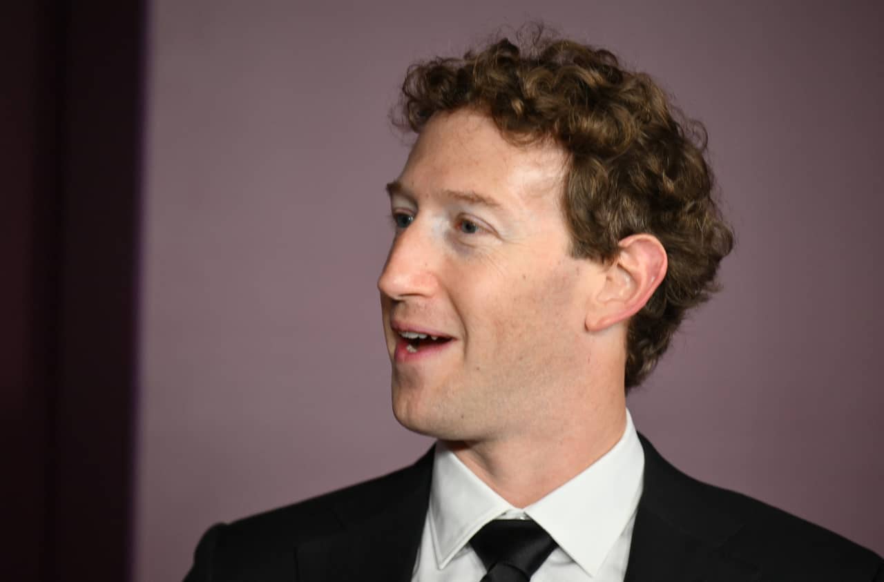 This wonky maneuver kept Mark Zuckerberg from fleeing a California billionaire tax — MarketWatch, Shanghai Real Estate news