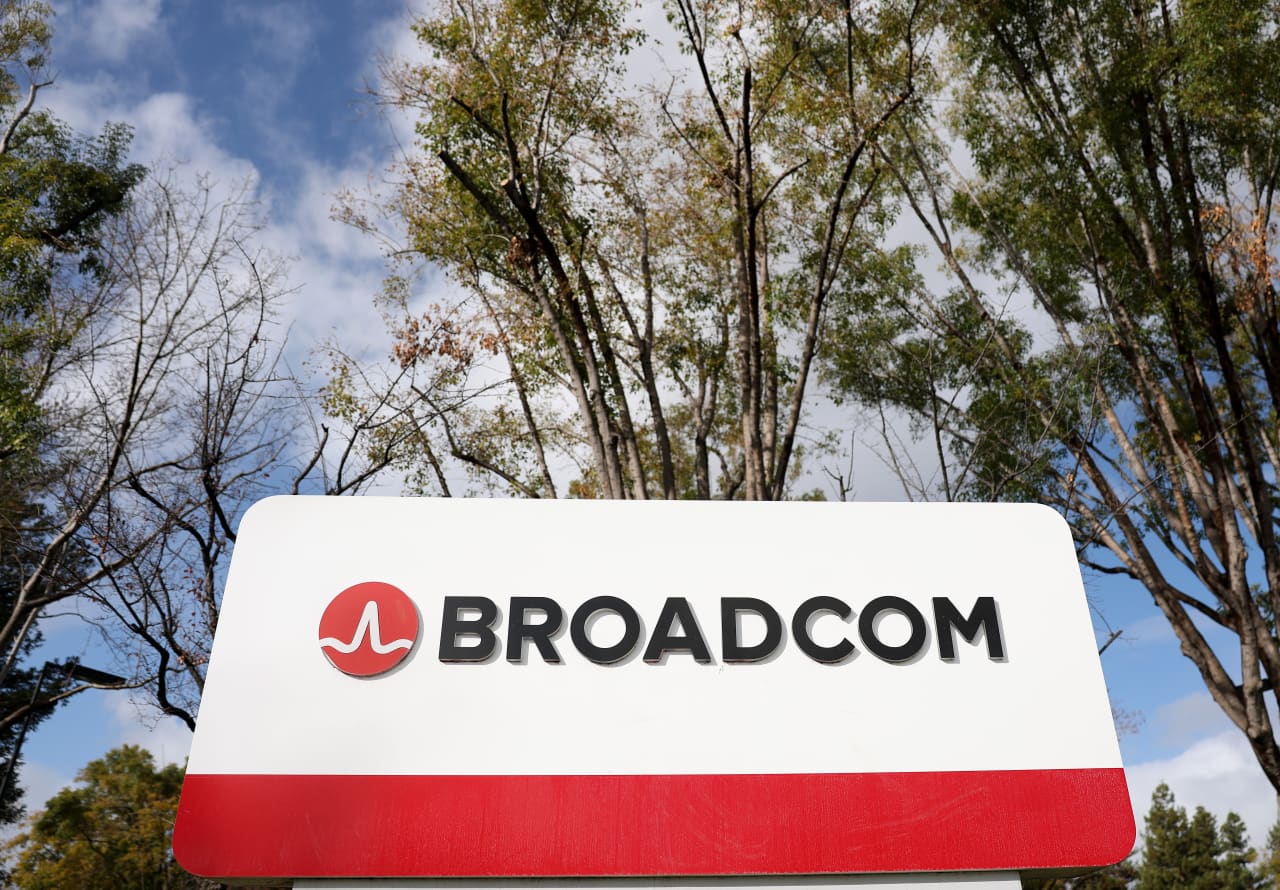 How Broadcom’s stock can surge and overcome ‘the biggest dislocation in the market’ — Shanghai Business news