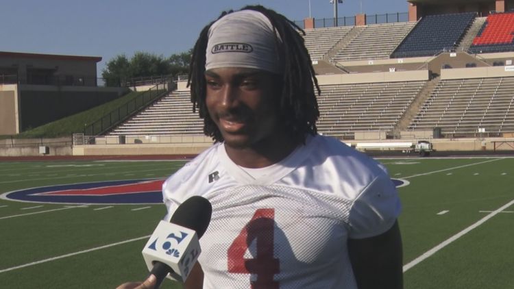 Midway's Lathan Whisenton sets school record for career rushing touchdowns — KCEN (Central Texas), Shanghai Schools news